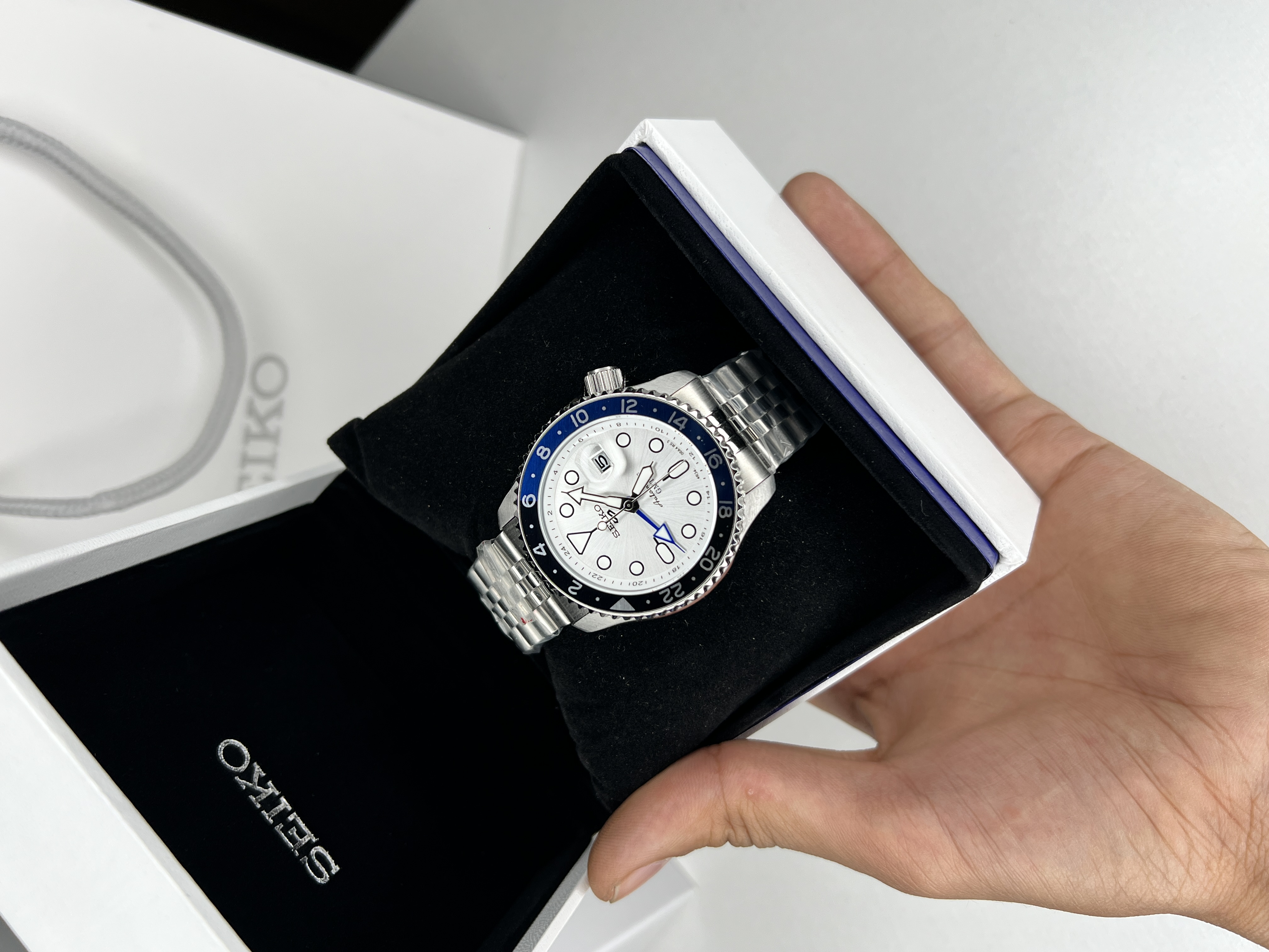 سیکو  5 GMT اتوماتیک مردانه سیلور صفحه سفید